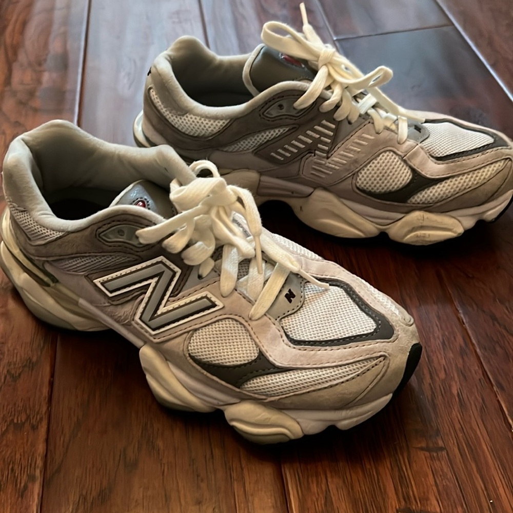 New Balance 9060
